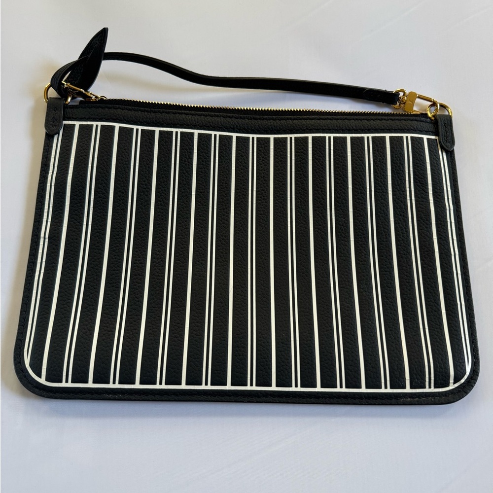 Louis Vuitton Black and White Pochette - Picture 2 of 8